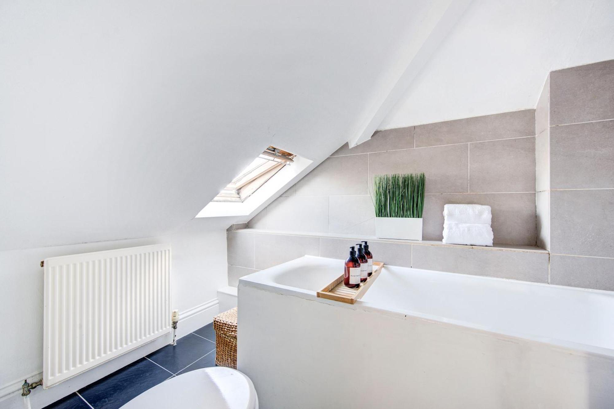 Islington Attic 3 Bedroom Flat لندن المظهر الخارجي الصورة